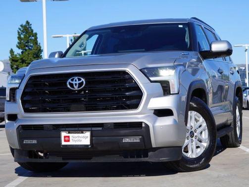 2023 Toyota Sequoia SR5
