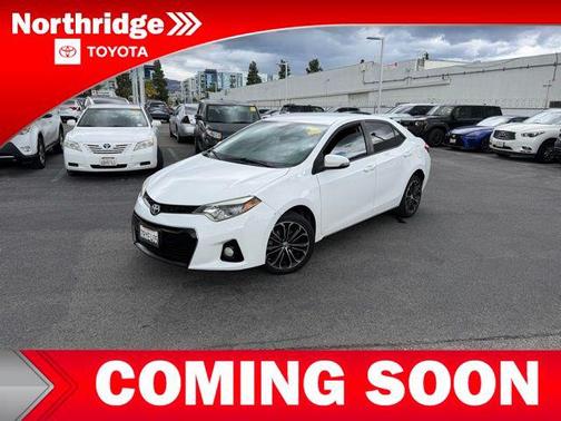Super White 2016 Toyota Corolla S Plus