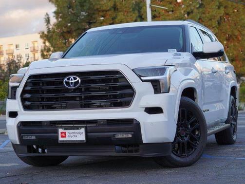 2024 Toyota Sequoia SR5