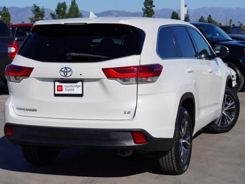 2017 Toyota Highlander LE Plus