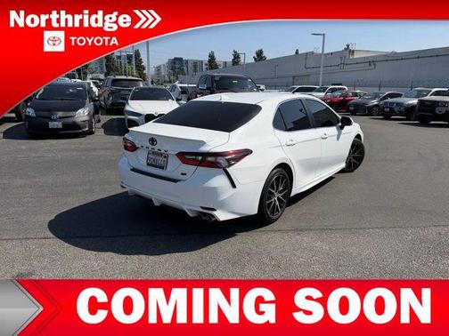 Ice Cap 2023 Toyota Camry SE