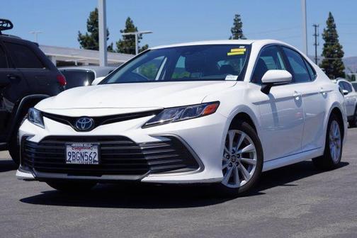 2022 Toyota Camry LE