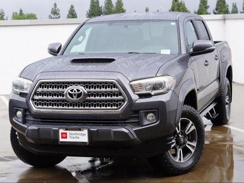 2017 Toyota Tacoma TRD Sport