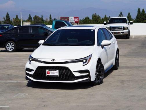 Ice Cap 2025 Toyota Corolla SE