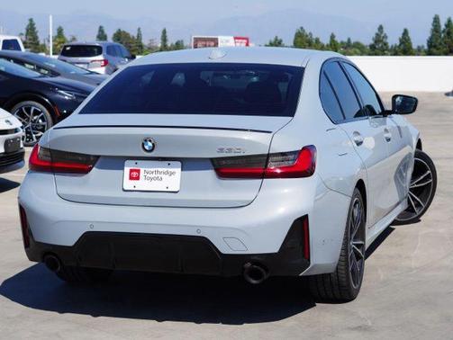 Brooklyn Grey Metallic 2024 BMW 330 330i