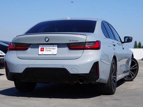 Brooklyn Grey Metallic 2024 BMW 330 330i