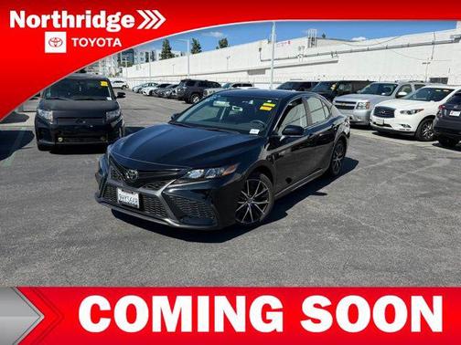 Midnight Black Metallic 2024 Toyota Camry SE