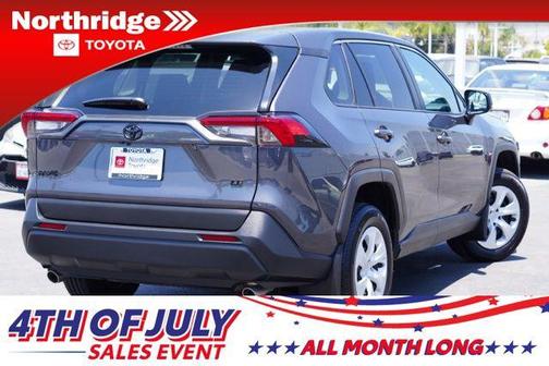 2025 Toyota RAV4 LE