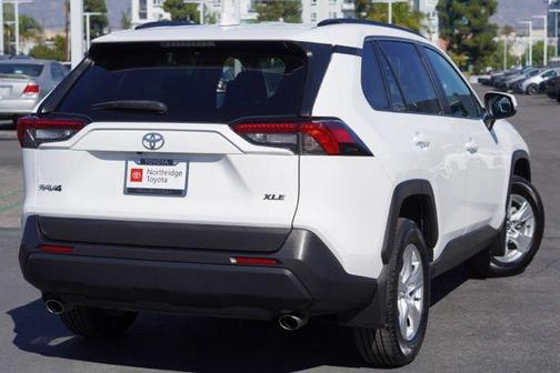 2020 Toyota RAV4 XLE