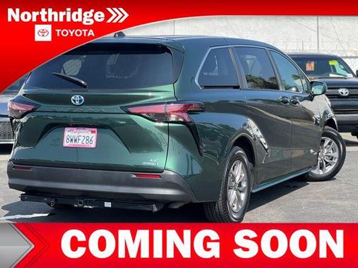2021 Toyota Sienna LE