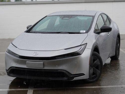 2025 Toyota Prius LE