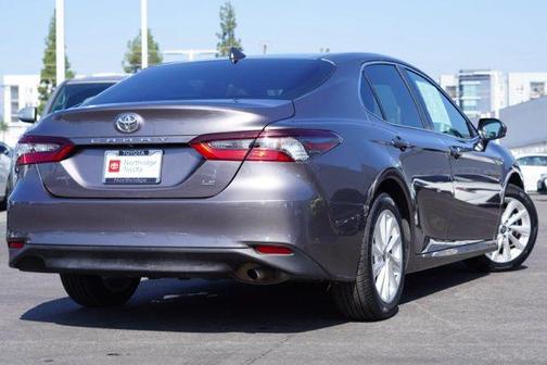 2022 Toyota Camry LE