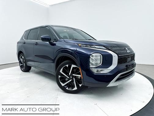 2023 Mitsubishi Outlander SE