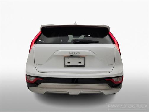 2024 Kia Niro EX Touring