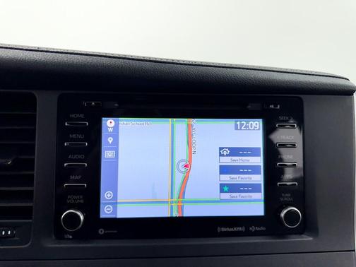 Predawn Gray Mica 2018 Toyota Sienna XLE