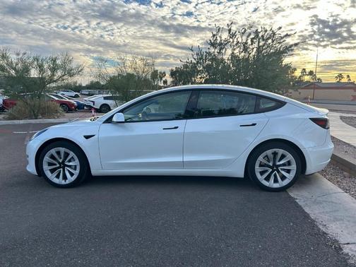 2023 Tesla Model 3 Base