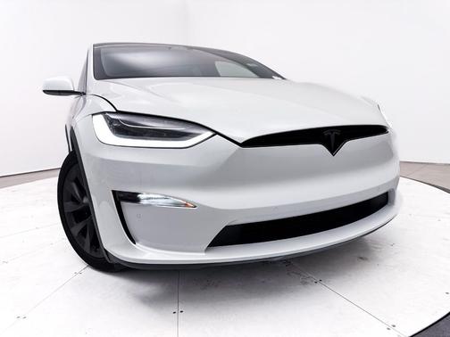 2022 Tesla Model X Plaid