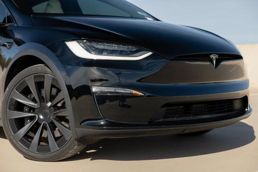 2022 Tesla Model X Plaid