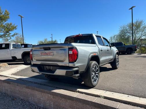 2023 GMC Canyon AT4