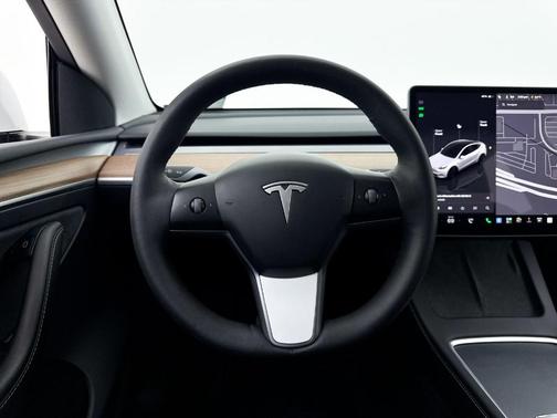 White 2023 Tesla Model Y Long Range