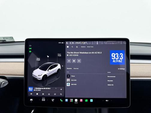 White 2023 Tesla Model Y Long Range