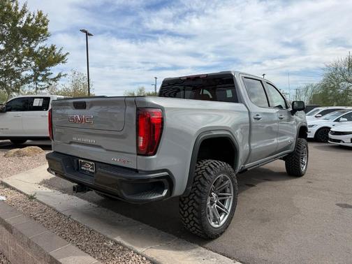 2024 GMC Sierra 1500 AT4X
