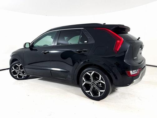 2023 Kia Niro SX Touring