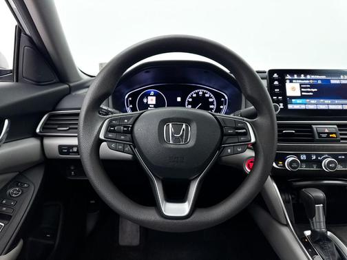 Lunar Silver Metallic 2018 Honda Accord EX