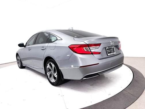 Lunar Silver Metallic 2018 Honda Accord EX