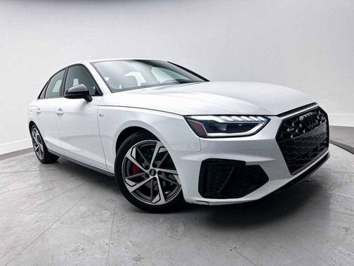 2023 Audi A4 45 S line Premium Plus