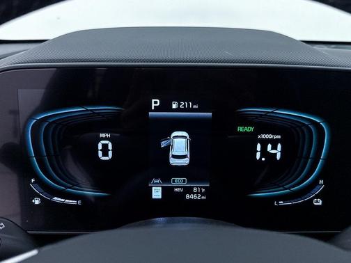 2023 Kia Niro Plug-In Hybrid SX Touring