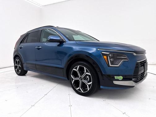 2023 Kia Niro Plug-In Hybrid SX Touring