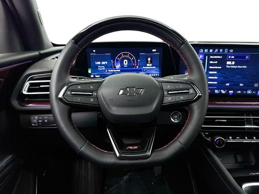 Mosaic Black Metallic 2024 Chevrolet Traverse RS
