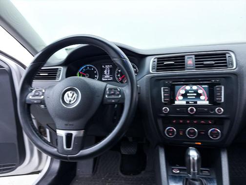 2013 Volkswagen Jetta Hybrid SEL