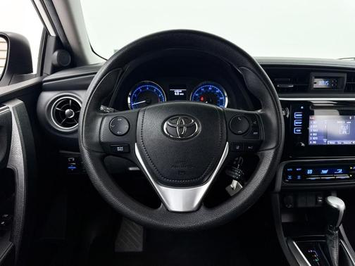 Super White 2019 Toyota Corolla LE
