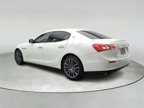 2017 Maserati Ghibli Base