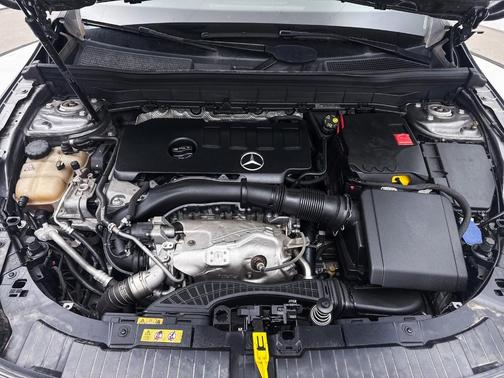 2021 Mercedes-Benz GLB 250 Base 4MATIC