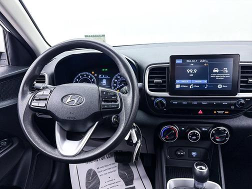 2021 Hyundai VENUE SE