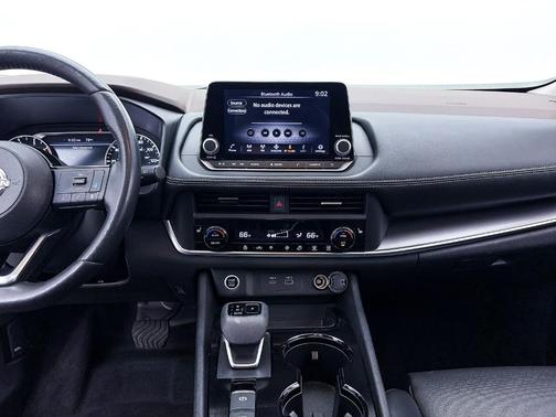 Brilliant Silver Metallic 2023 Nissan Rogue SV