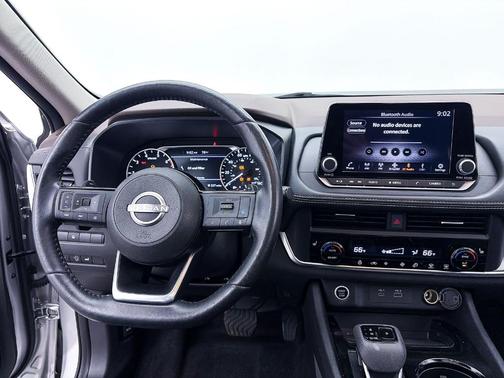 Brilliant Silver Metallic 2023 Nissan Rogue SV