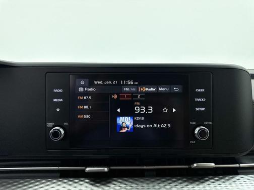 2024 Kia Carnival LX Seat Package