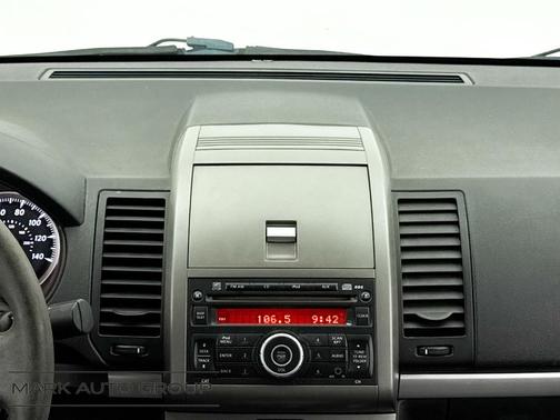 Aspen White Pearl 2010 Nissan Sentra 2.0 S
