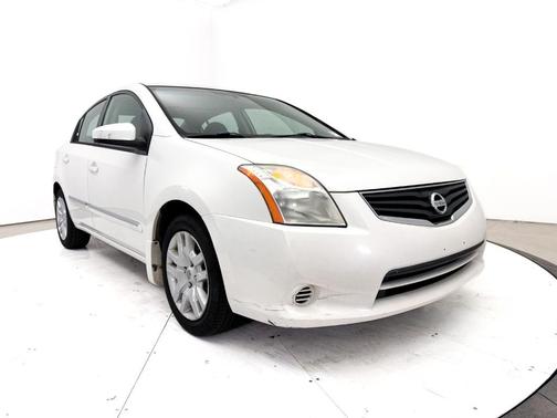 Aspen White Pearl 2010 Nissan Sentra 2.0 S
