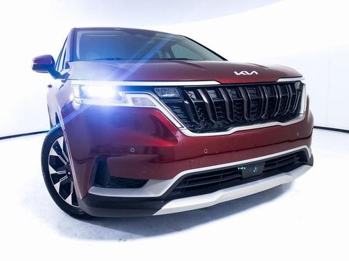 2024 Kia Carnival EX