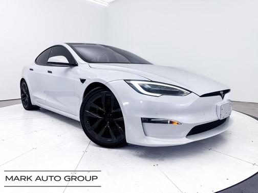 Pearl White Multi 2021 Tesla Model S Plaid