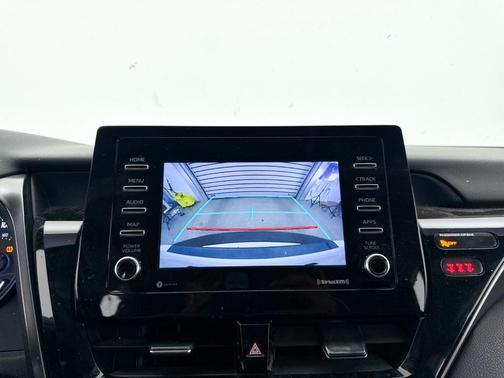 White 2022 Toyota Camry SE