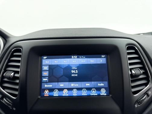 Billet Silver Metallic Clearcoat 2019 Jeep Compass Sport