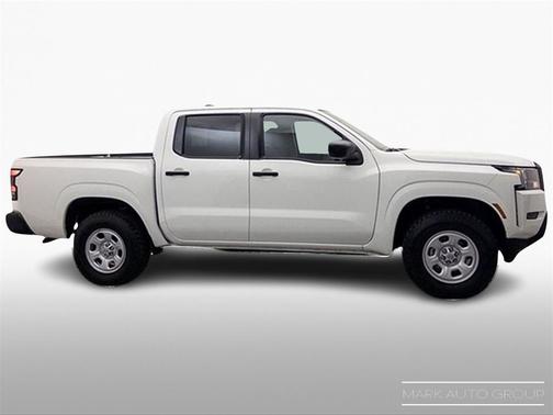 2023 Nissan Frontier S