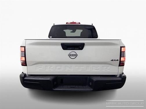 2023 Nissan Frontier S