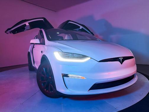 White 2022 Tesla Model X Plaid